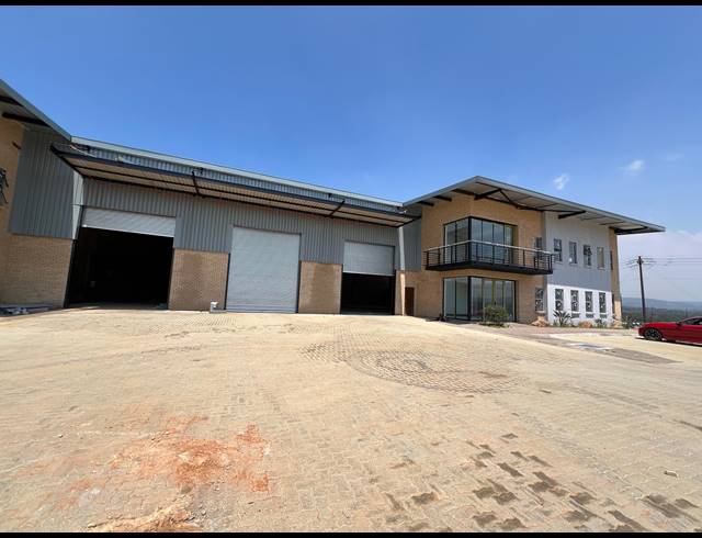 1,648M² WAREHOUSE FOR SALE IN MULDERSDRIFT